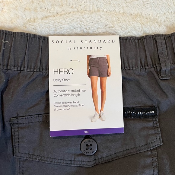 NWT Utility Short with Pockets - Picture 2 of 4